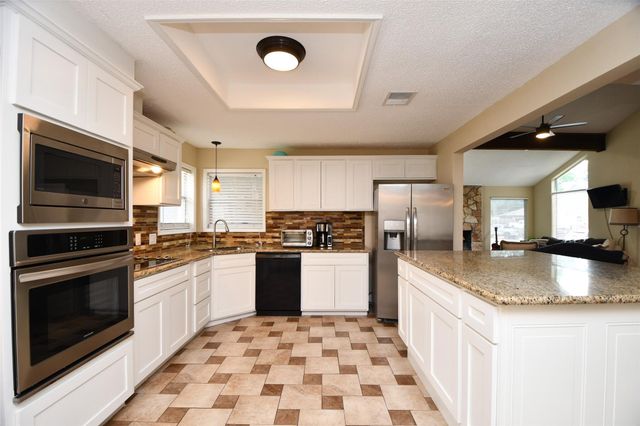 306 Priscilla Court, Houston, TX 77015