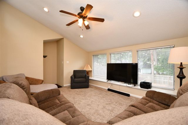 306 Priscilla Court, Houston, TX 77015