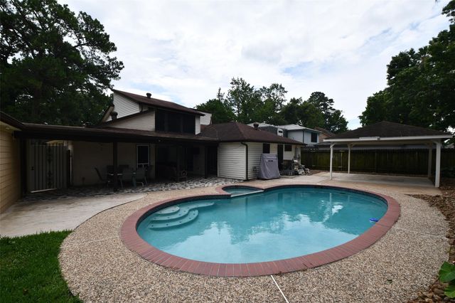 306 Priscilla Court, Houston, TX 77015