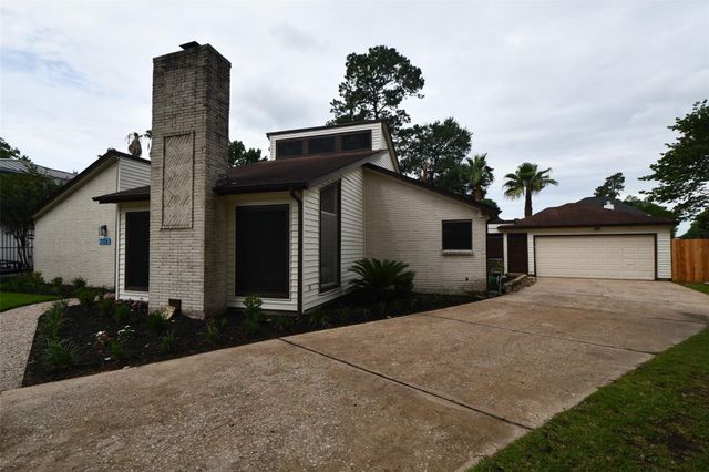 306 Priscilla Court, Houston, TX 77015