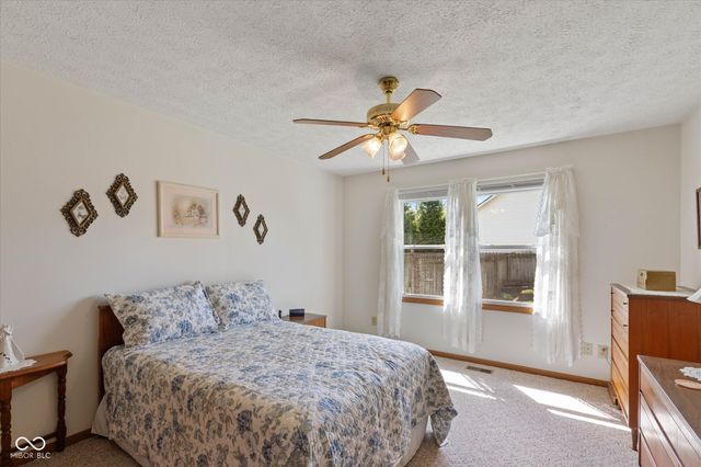 1068 Mikes Way, Greenwood, IN 46143