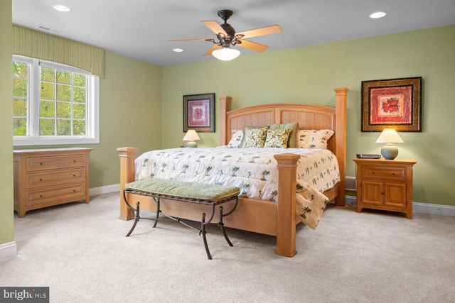 203 WECKS POND, New Hope, PA 18938