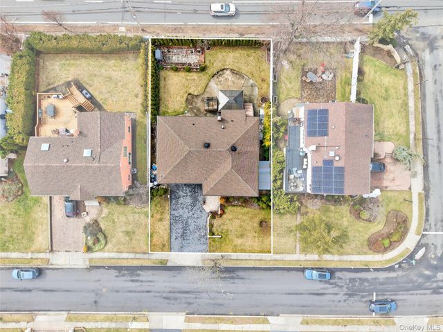55 Executive Drive, Manhasset Hills, NY 11040