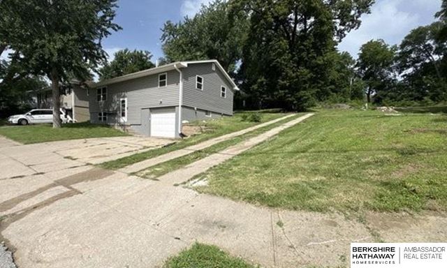 1321 Lincoln Avenue, Plattsmouth, NE 68048
