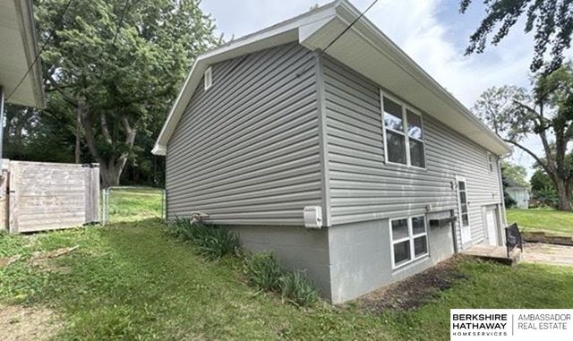 1321 Lincoln Avenue, Plattsmouth, NE 68048