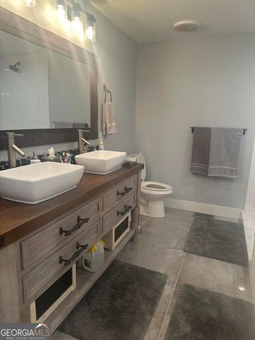 7045 Collins Point Road, Cumming, GA 30041