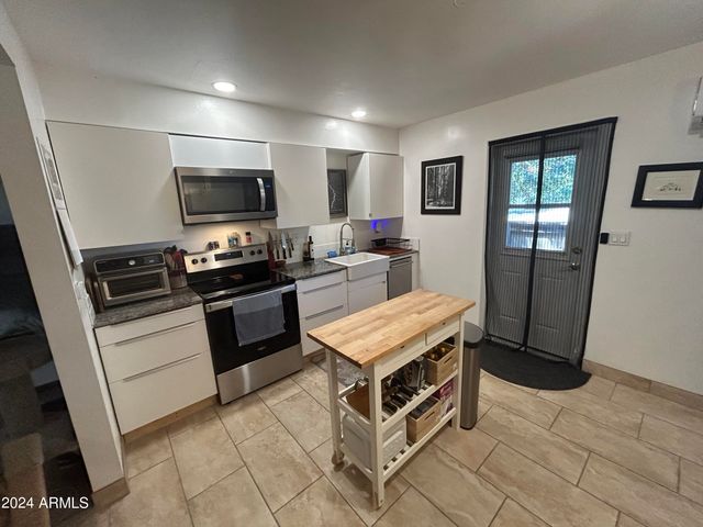 2103 S Granada Drive Apt 8, Tempe, AZ 85282