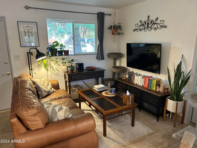 2103 S Granada Drive Apt 8, Tempe, AZ 85282