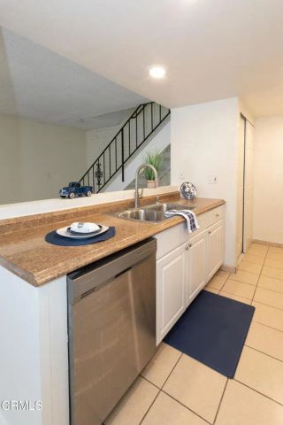 1231 Saratoga Avenue, Ventura, CA 93003