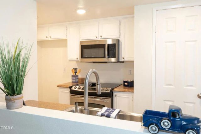 1231 Saratoga Avenue, Ventura, CA 93003