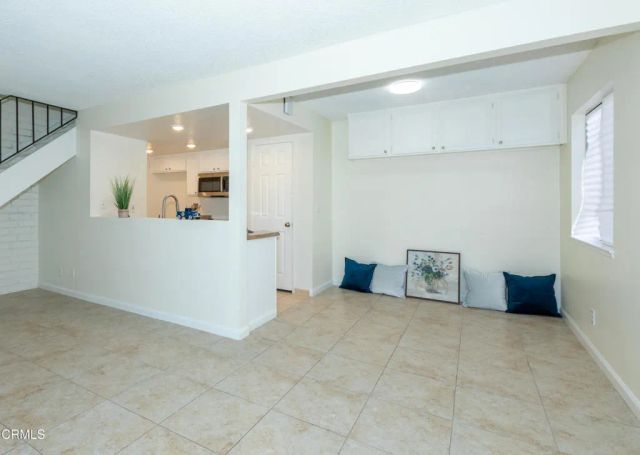 1231 Saratoga Avenue, Ventura, CA 93003