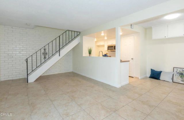 1231 Saratoga Avenue, Ventura, CA 93003