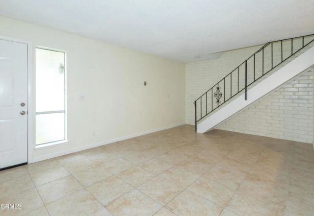 1231 Saratoga Avenue, Ventura, CA 93003