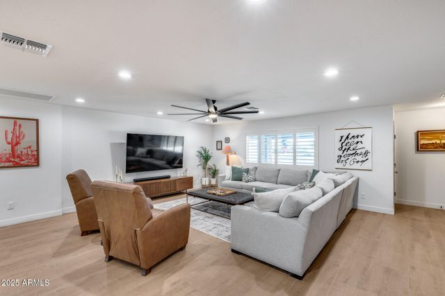 9005 W VILLA CHULA Street, Peoria, AZ 85383