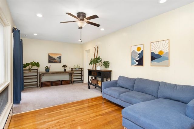 39 Greening Lane, Cranston, RI 02920