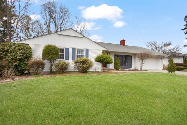 39 Greening Lane, Cranston, RI 02920