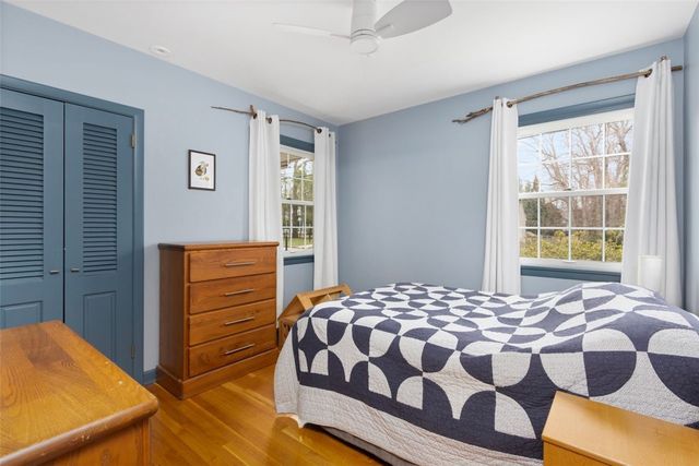 39 Greening Lane, Cranston, RI 02920