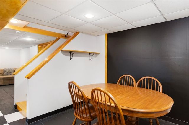 39 Greening Lane, Cranston, RI 02920