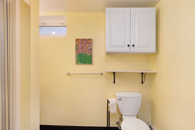 39 Greening Lane, Cranston, RI 02920