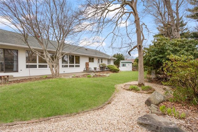 39 Greening Lane, Cranston, RI 02920