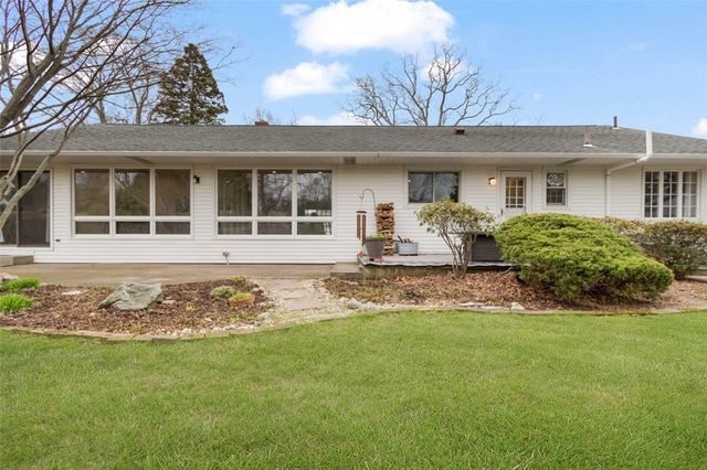 39 Greening Lane, Cranston, RI 02920