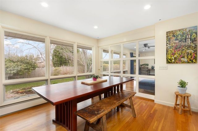 39 Greening Lane, Cranston, RI 02920