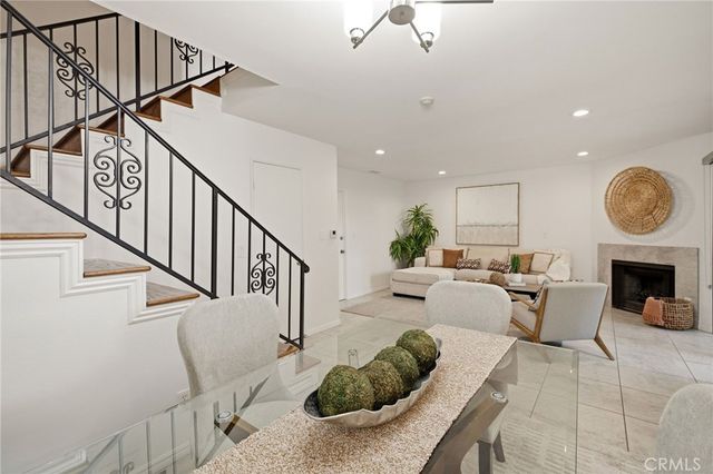 2300 Carnegie Lane 4, Redondo Beach, CA 90278