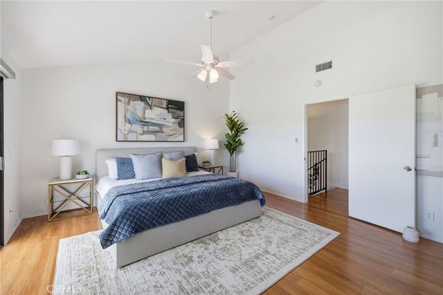 2300 Carnegie Lane 4, Redondo Beach, CA 90278