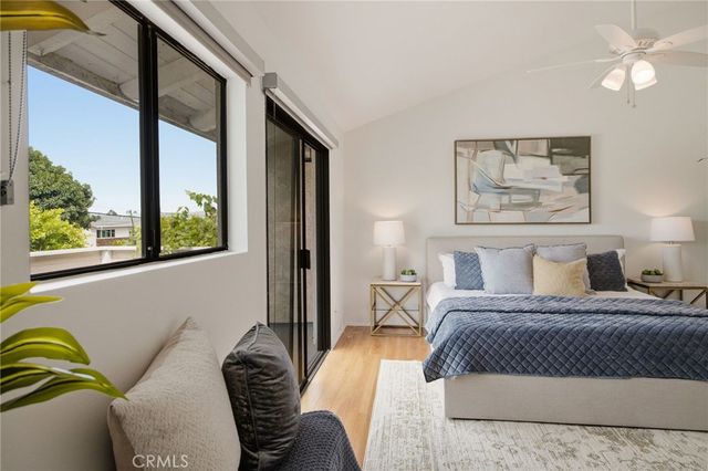 2300 Carnegie Lane 4, Redondo Beach, CA 90278