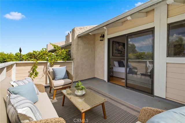 2300 Carnegie Lane 4, Redondo Beach, CA 90278