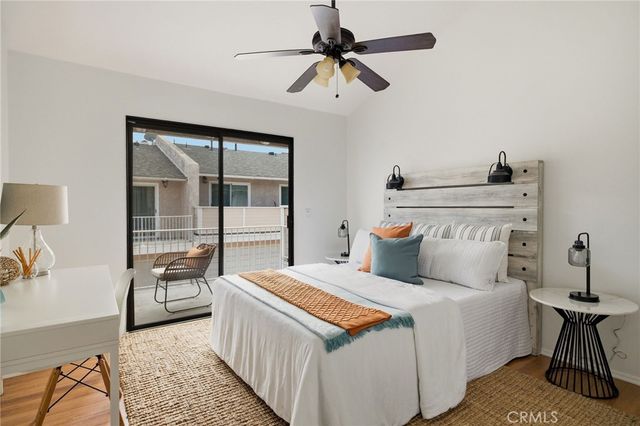 2300 Carnegie Lane 4, Redondo Beach, CA 90278