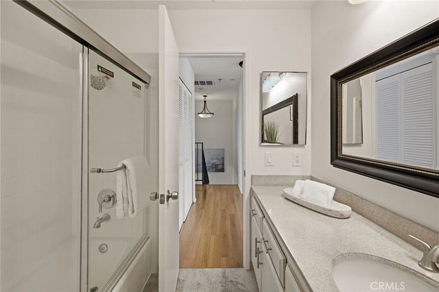 2300 Carnegie Lane 4, Redondo Beach, CA 90278