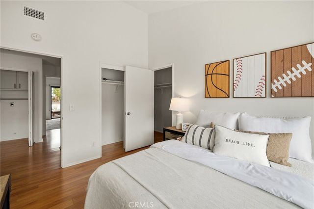 2300 Carnegie Lane 4, Redondo Beach, CA 90278