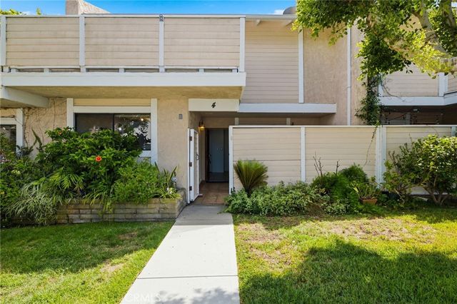2300 Carnegie Lane 4, Redondo Beach, CA 90278