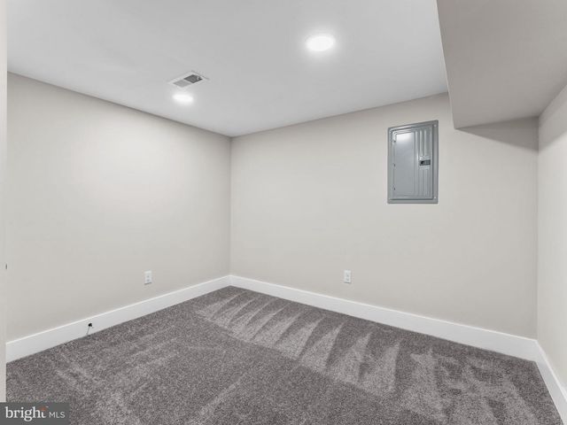 5719 HAZEL AVE, Philadelphia, PA 19143