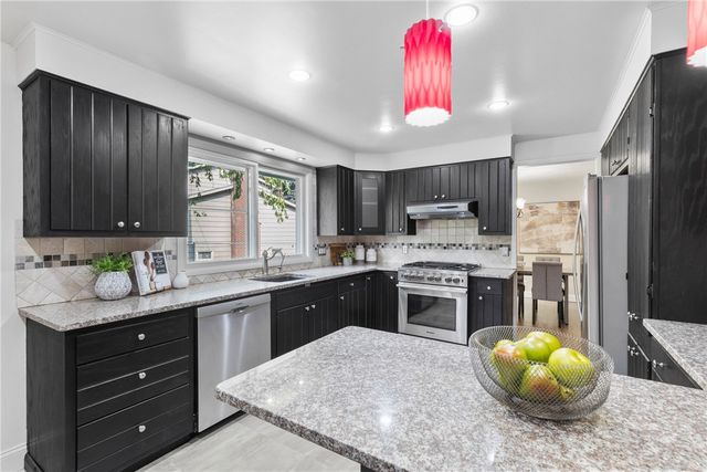 679 Heritage Drive, Greece, NY 14615