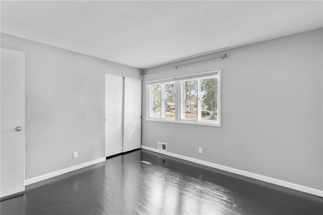 679 Heritage Drive, Greece, NY 14615