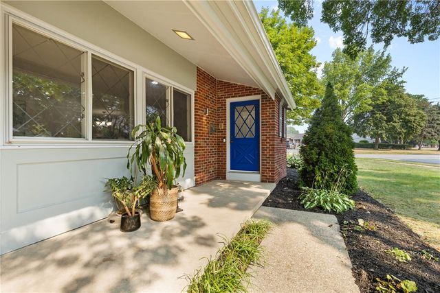 679 Heritage Drive, Greece, NY 14615