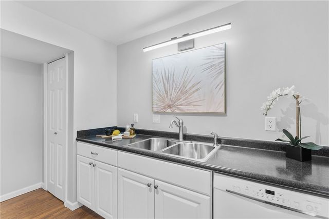 679 Heritage Drive, Greece, NY 14615