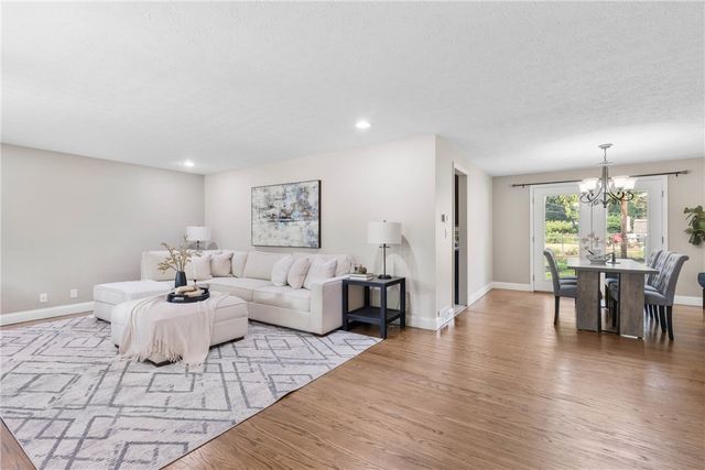 679 Heritage Drive, Greece, NY 14615