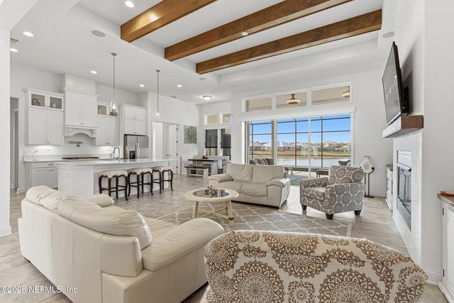 374 TOPSIDE Drive, St. Johns, FL 32259