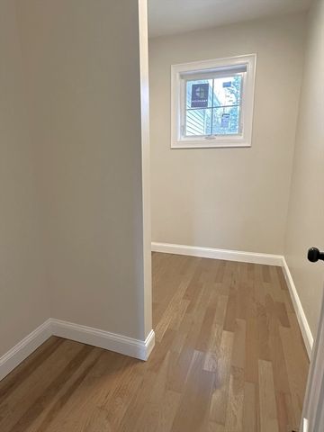 26 James Ave, Westport, MA 02790