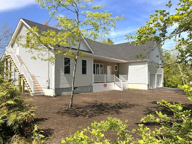 26 James Ave, Westport, MA 02790