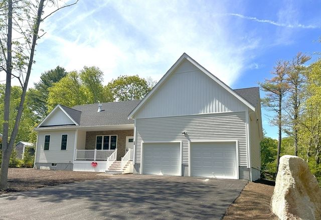 26 James Ave, Westport, MA 02790