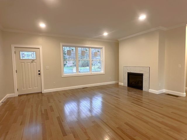 26 James Ave, Westport, MA 02790