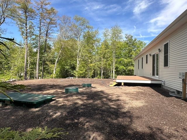 26 James Ave, Westport, MA 02790