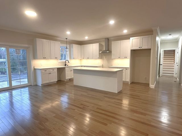 26 James Ave, Westport, MA 02790