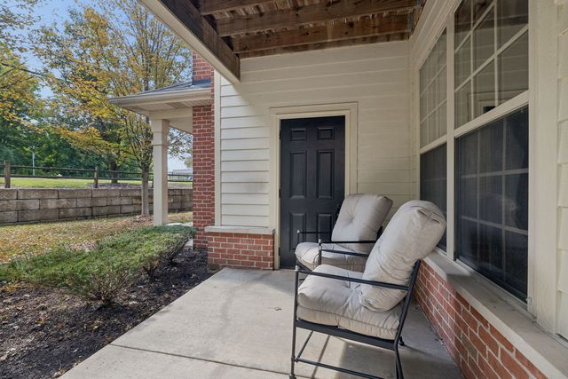 1032 SWIFT Road 1B, Glen Ellyn, IL 60137