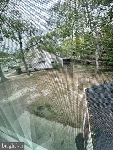 16 PIN OAK LN, Tuckerton, NJ 08087