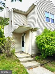 16 PIN OAK LN, Tuckerton, NJ 08087